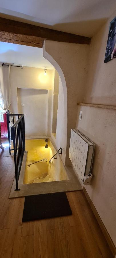 Les Studios De St Guilhem Saint-Guilhem-le-Desert Εξωτερικό φωτογραφία