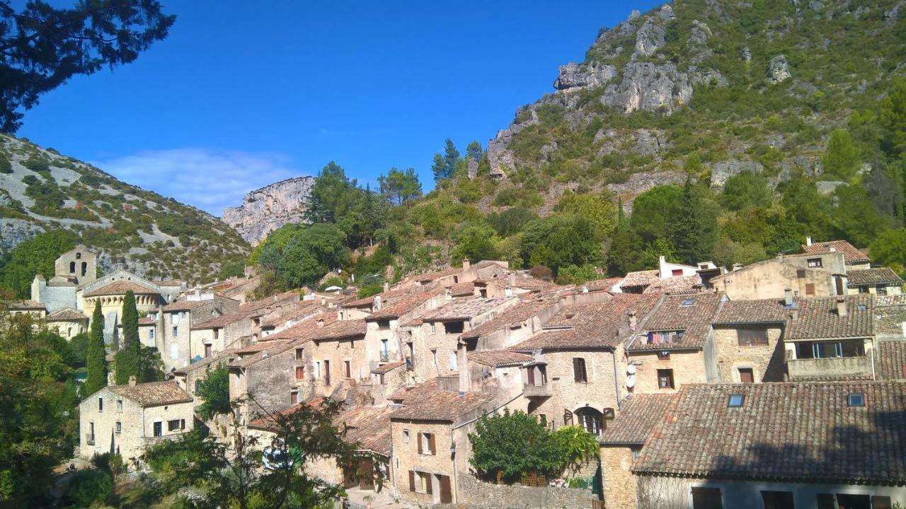 Les Studios De St Guilhem Saint-Guilhem-le-Desert Εξωτερικό φωτογραφία